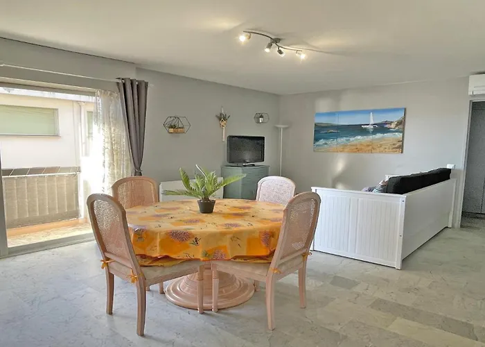 La Caravelle Сент-Максим