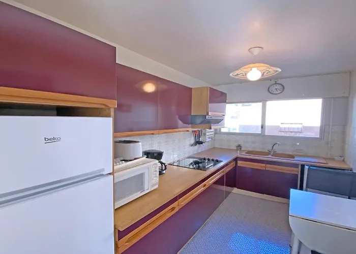 La Caravelle Apartment *